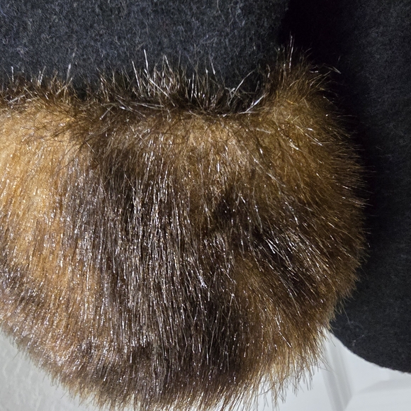 Weather Tamer Elegant Black Wool Faux Fur Trimmed Coat M - Picture 5 of 5